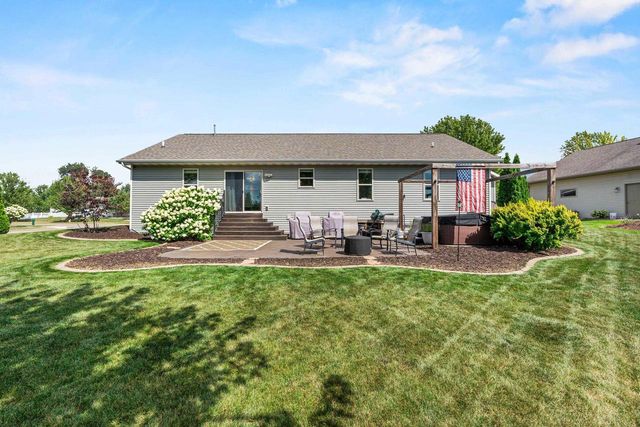 4301 FIELDCREST DRIVE, Kaukauna, WI 54130