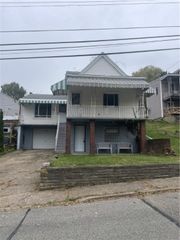 234 Tarragonna St, Bon Air, PA 15210