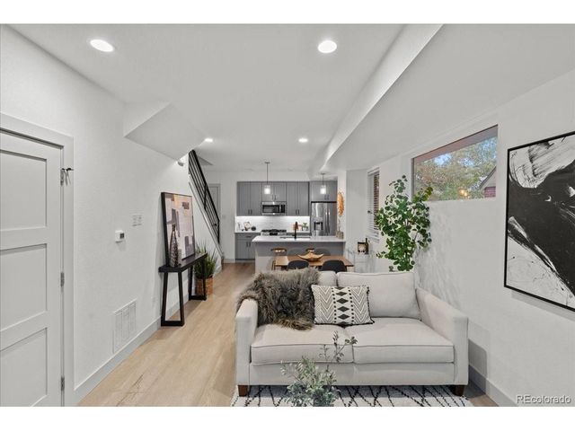 1437 Xavier St, Denver, CO 80204