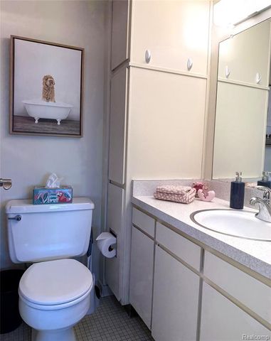 555 E William Street 25H, Ann Arbor, MI 48104