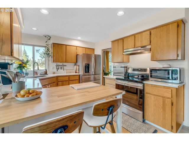14156 Se WILKINSON Ct, Milwaukie, OR 97267
