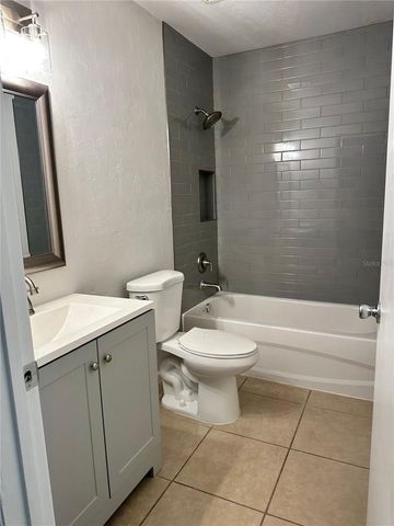 2220 SW 39TH WAY C, Gainesville, FL 32607