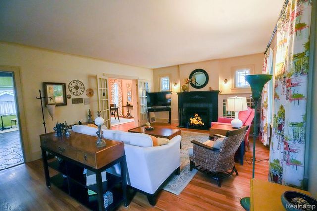 545 Eureka Road, Wyandotte, MI 48192