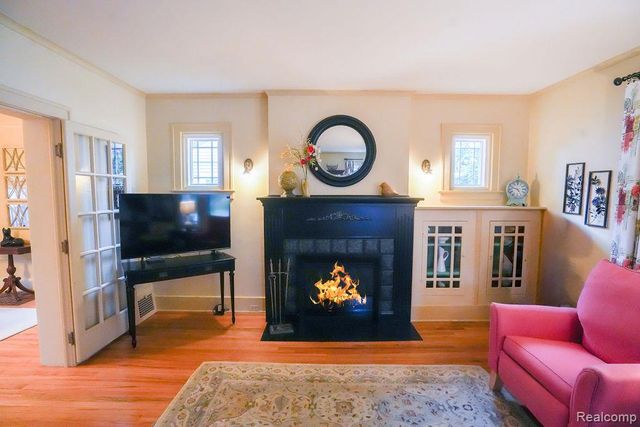 545 Eureka Road, Wyandotte, MI 48192