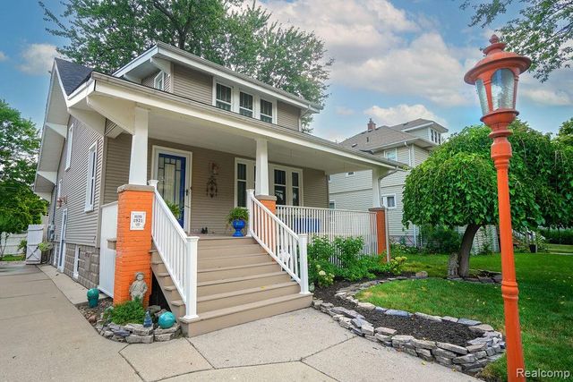 545 Eureka Road, Wyandotte, MI 48192