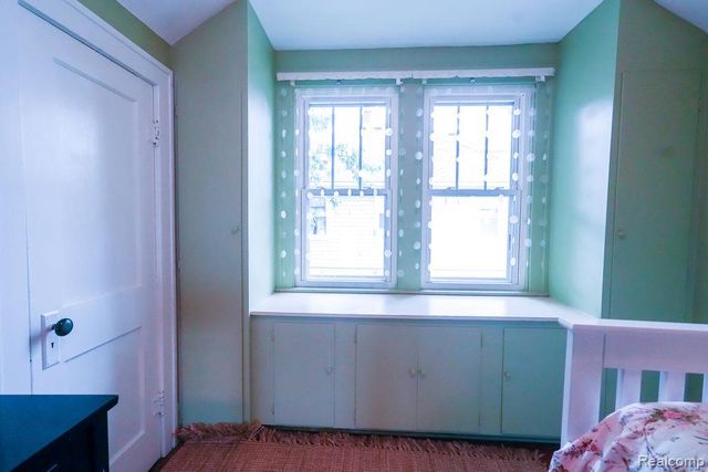 545 Eureka Road, Wyandotte, MI 48192