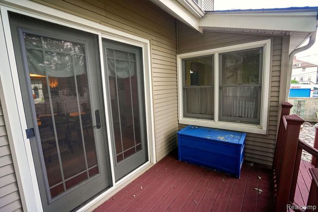 545 Eureka Road, Wyandotte, MI 48192