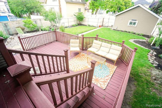 545 Eureka Road, Wyandotte, MI 48192