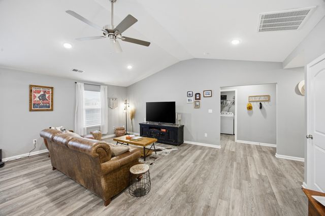 233 Candy Apple Lane, Richmond, KY 40475