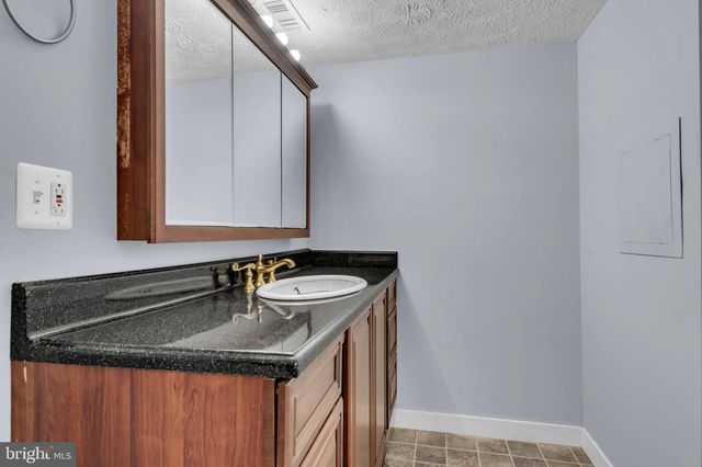 4907 CORDOVA CT, Waldorf, MD 20602