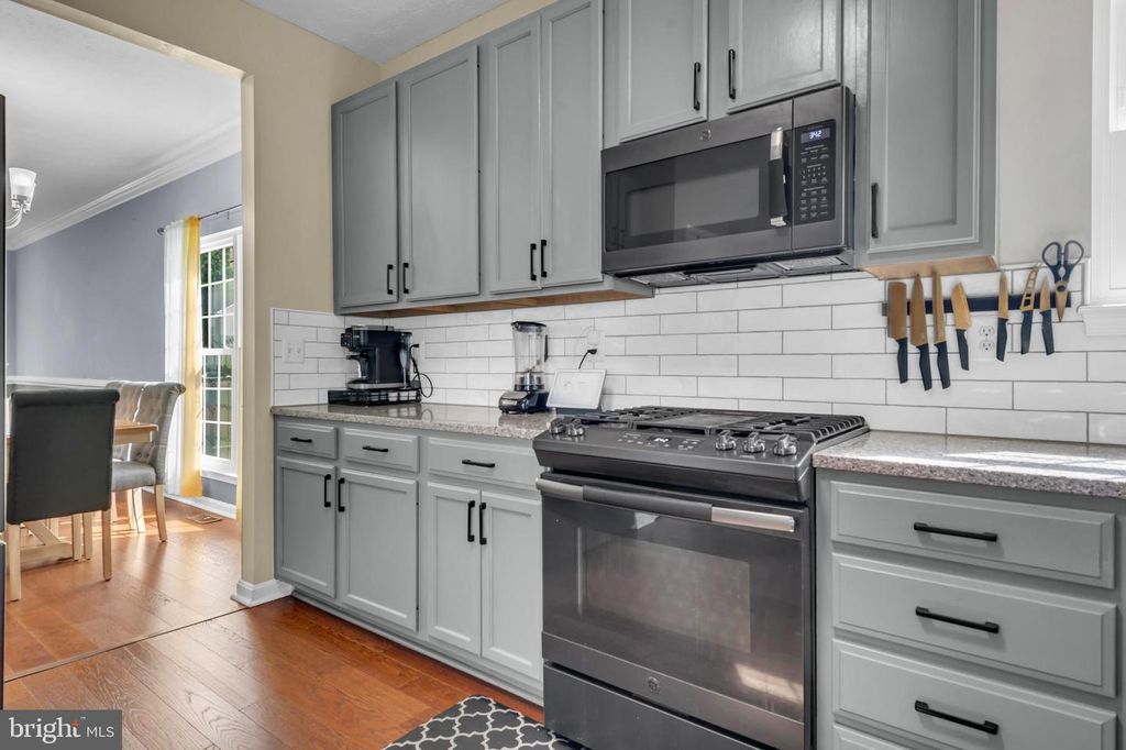 Image 11 of property listing at 4907 CORDOVA CT, Waldorf, MD 20602