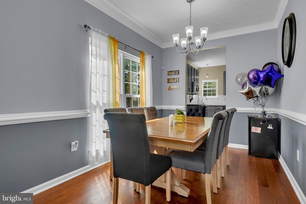 Image 8 of property listing at 4907 CORDOVA CT, Waldorf, MD 20602