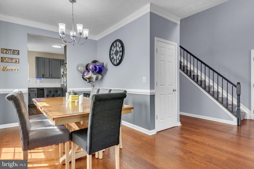 Image 9 of property listing at 4907 CORDOVA CT, Waldorf, MD 20602