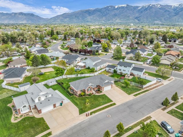 486 W 350 S, Layton, UT 84041