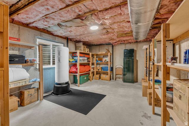 486 W 350 S, Layton, UT 84041