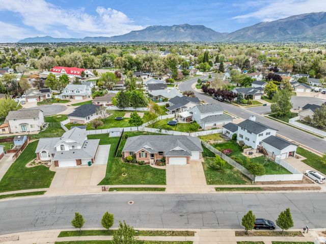 486 W 350 S, Layton, UT 84041