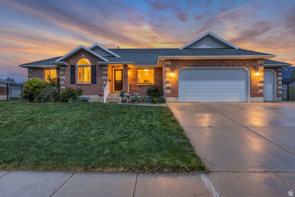 Image 1 of property listing at 486 W 350 S, Layton, UT 84041