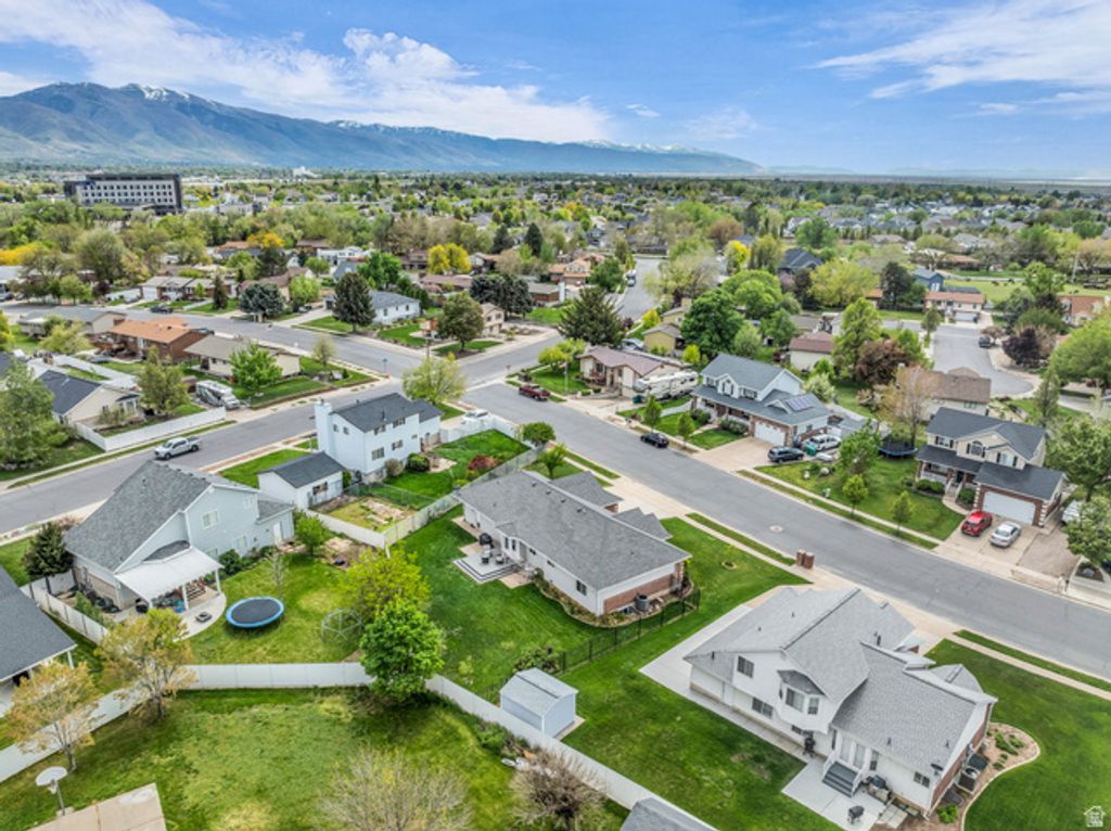 Image 29 of property listing at 486 W 350 S, Layton, UT 84041