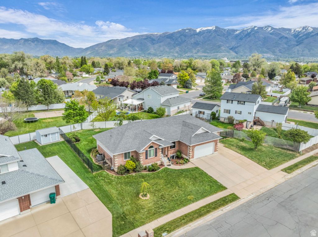 Image 35 of property listing at 486 W 350 S, Layton, UT 84041