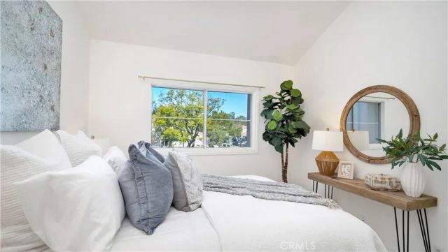 4 Vista Frondosa, Rancho Santa Margarita, CA 92688