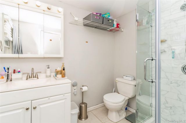 20 Peacock Lane, Levittown, NY 11756