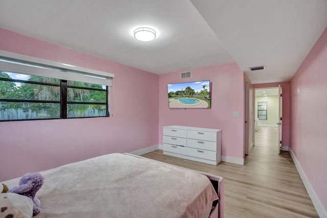 885 Azalea Court, Plantation, FL 33317