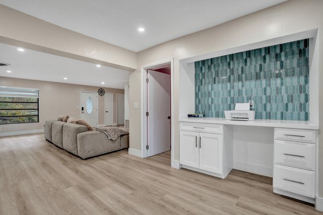 885 Azalea Court, Plantation, FL 33317