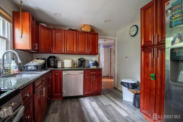 15 Lee Street, East Brunswick, NJ 08816