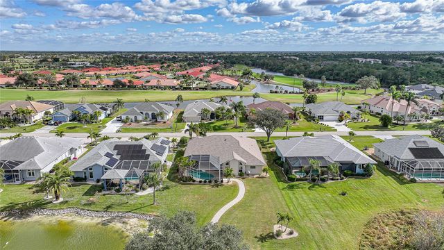 13028 SW KINGSWAY CIRCLE, Lake Suzy, FL 34269