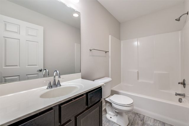 614 N 6th Street, Gunter, TX 75058