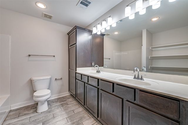 614 N 6th Street, Gunter, TX 75058