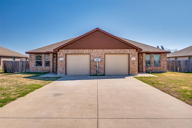 614 N 6th Street, Gunter, TX 75058