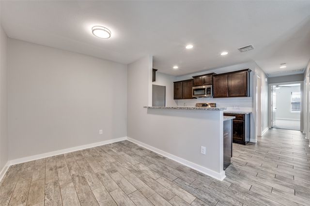 614 N 6th Street, Gunter, TX 75058