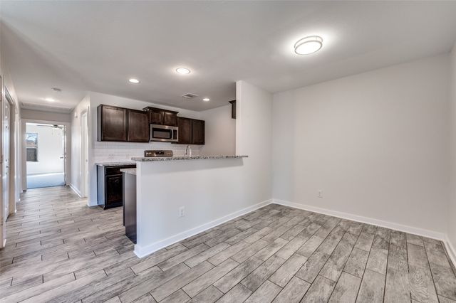 614 N 6th Street, Gunter, TX 75058