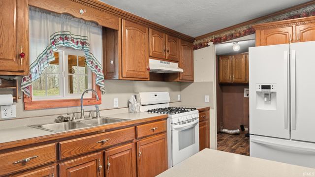 1632 E County Road 375 S, Paoli, IN 47454