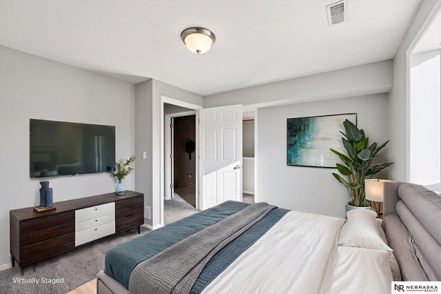 7433 S 18th Street, Lincoln, NE 68512