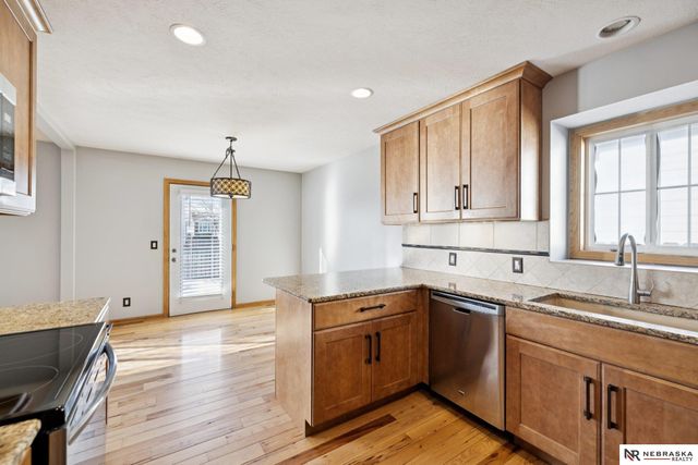 7433 S 18th Street, Lincoln, NE 68512