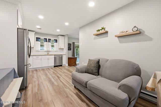 16 Hummingbird Lane 72, Manchester, NJ 08759