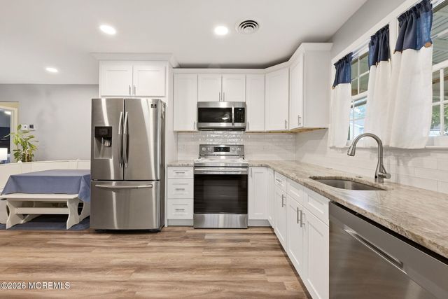 16 Hummingbird Lane 72, Manchester, NJ 08759
