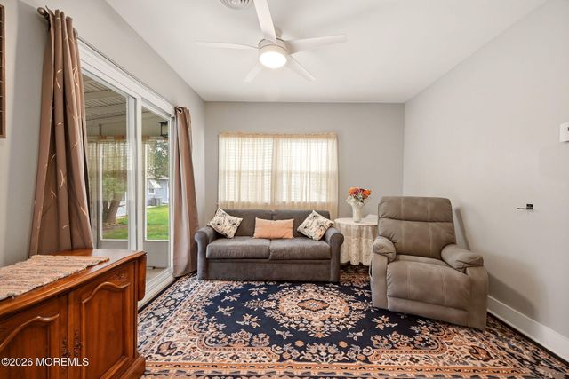 16 Hummingbird Lane 72, Manchester, NJ 08759