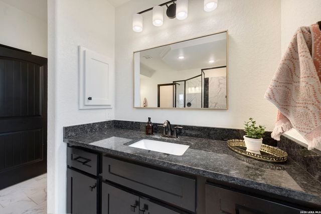 462 Curvatura, New Braunfels, TX 78132