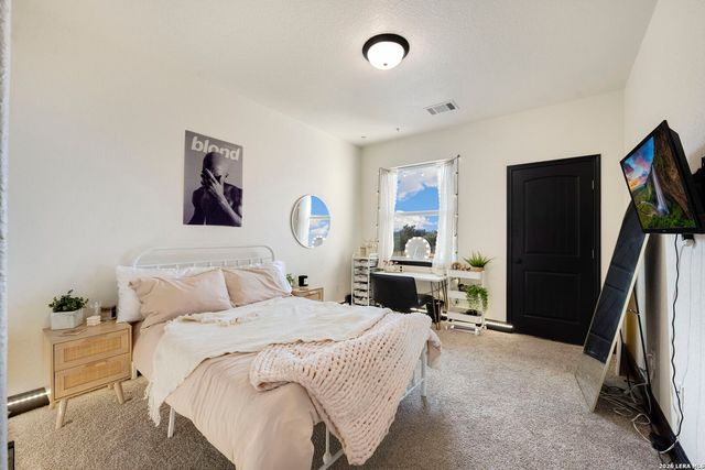 462 Curvatura, New Braunfels, TX 78132