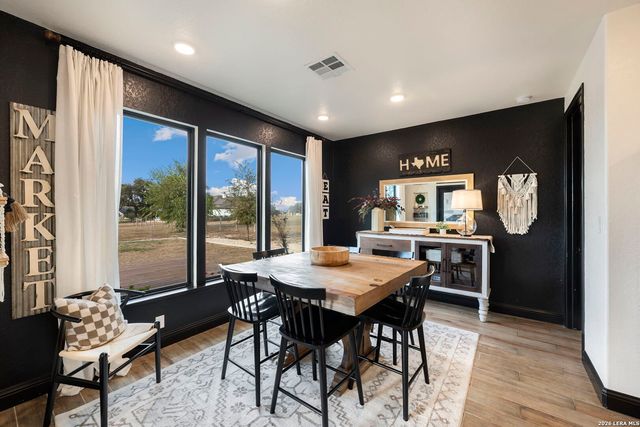 462 Curvatura, New Braunfels, TX 78132