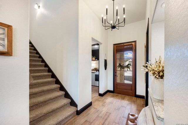 462 Curvatura, New Braunfels, TX 78132