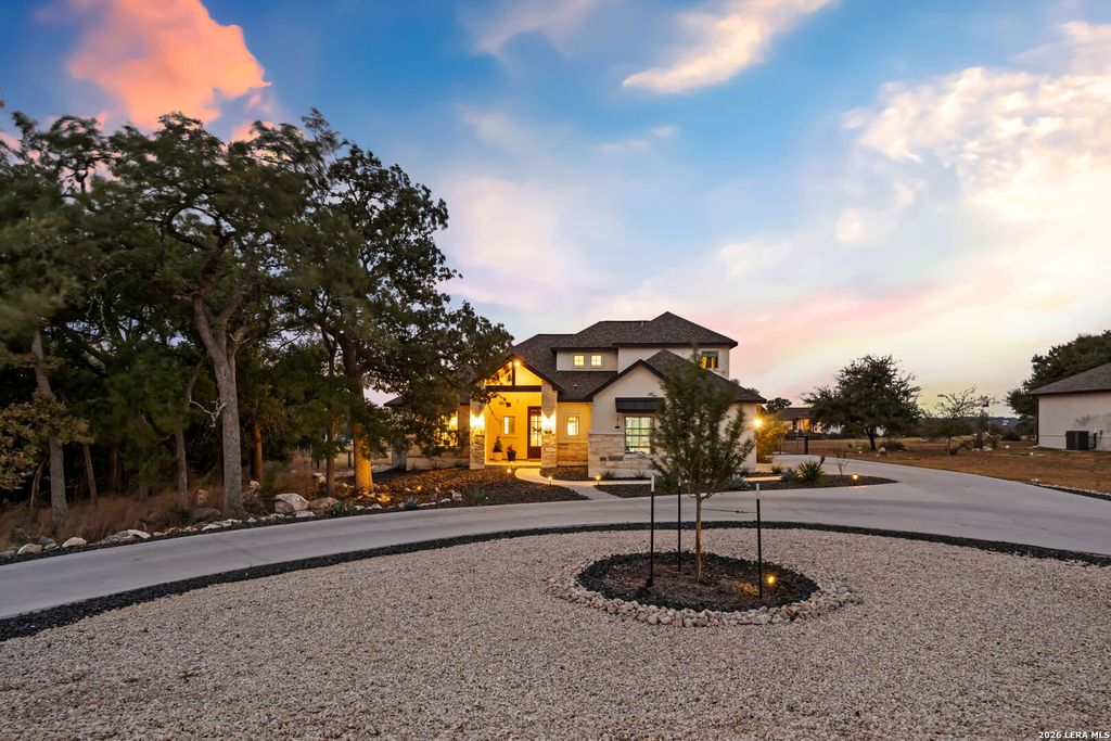 462 Curvatura, New Braunfels, TX 78132