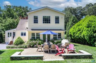 30 Oriole Lane, Trumbull, CT 06611