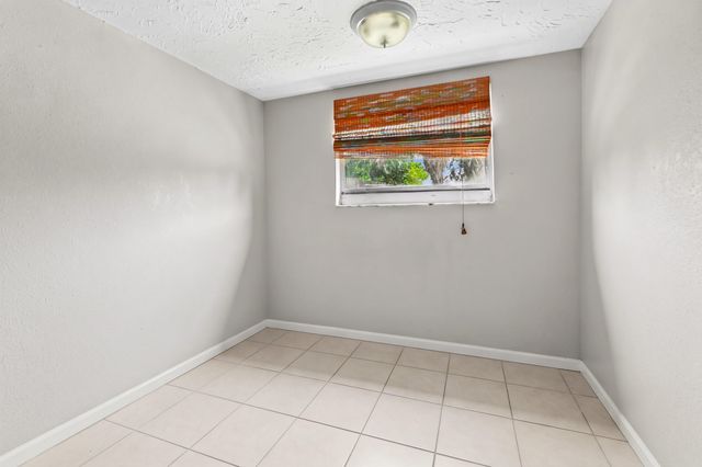 225 N M Street 1, Lake Worth Beach, FL 33460