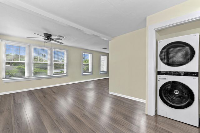 225 N M Street 1, Lake Worth Beach, FL 33460
