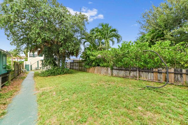 225 N M Street 1, Lake Worth Beach, FL 33460