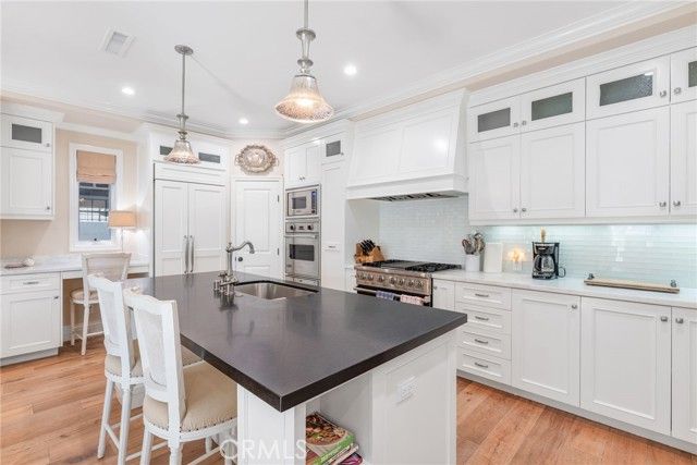 220 Coral, Newport Beach, CA 92662